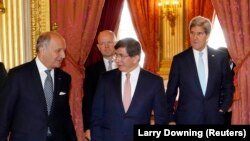 (Soldan sağa), Laurent Fabius, William Hague, Ahmet Davutoğlu, John Kerry